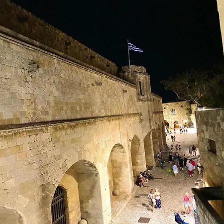 Апартаменти Rhodes Old Town Harmony *